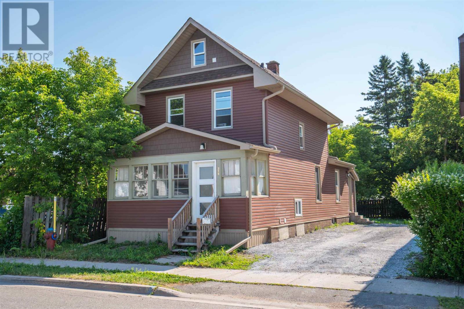 216 Goulais AVE, Sault Ste. Marie — photo 1