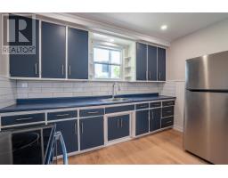 216 Goulais Ave, Sault Ste  Marie, ON P6C4Z8 Photo 11