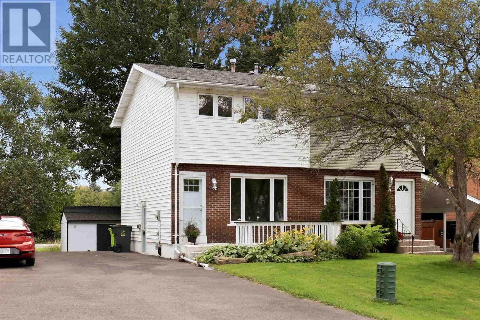 61 Williams ST, Sault ste. Marie — photo 2