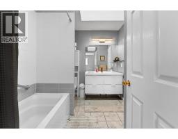 3888 Aristotle Crescent, Windsor, ON N9G2N9 Photo 23