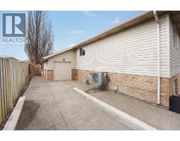 3888 Aristotle Crescent, Windsor, ON N9G2N9 Photo 41