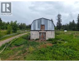9811 Marguerite Ferry Road, Quesnel, BC V2J6R6 Photo 11