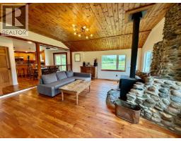 9811 Marguerite Ferry Road, Quesnel, BC V2J6R6 Photo 19