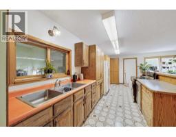 Kitchen - 12145 21ave, Blairmore, AB T0K0E0 Photo 13