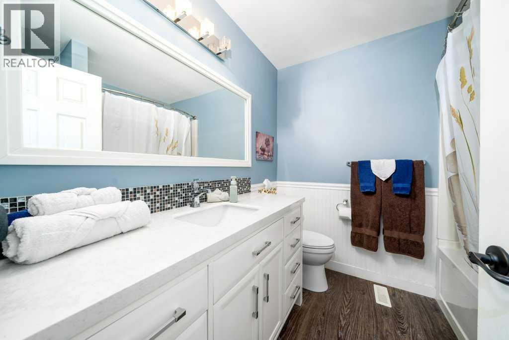 2672 12 Avenue SE - 24