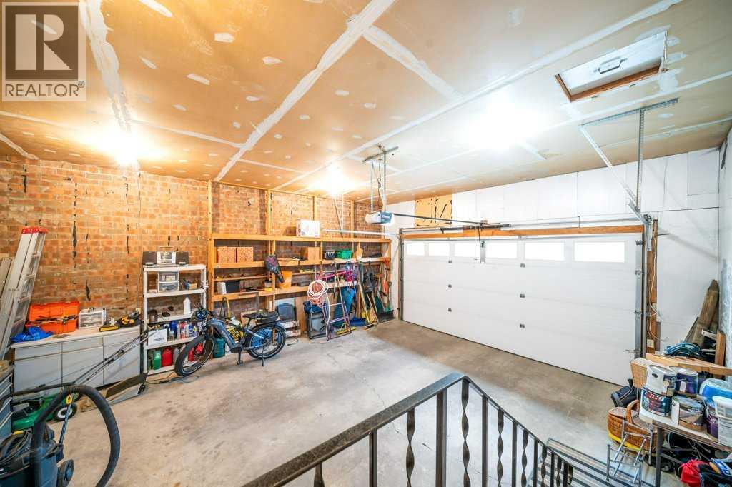 2672 12 Avenue SE - 37