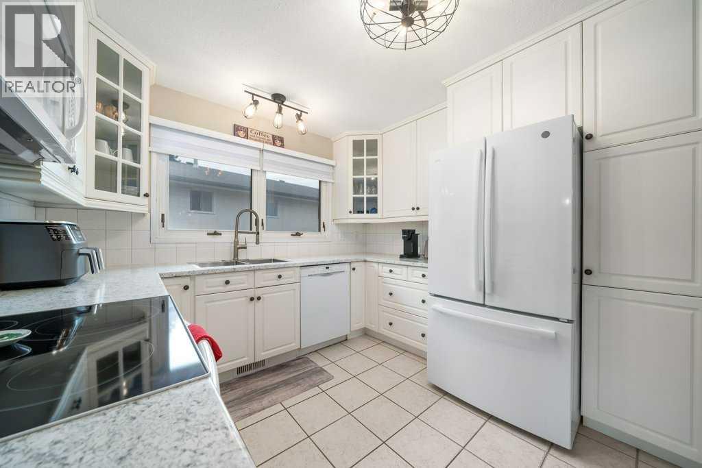 2672 12 Avenue SE - 13