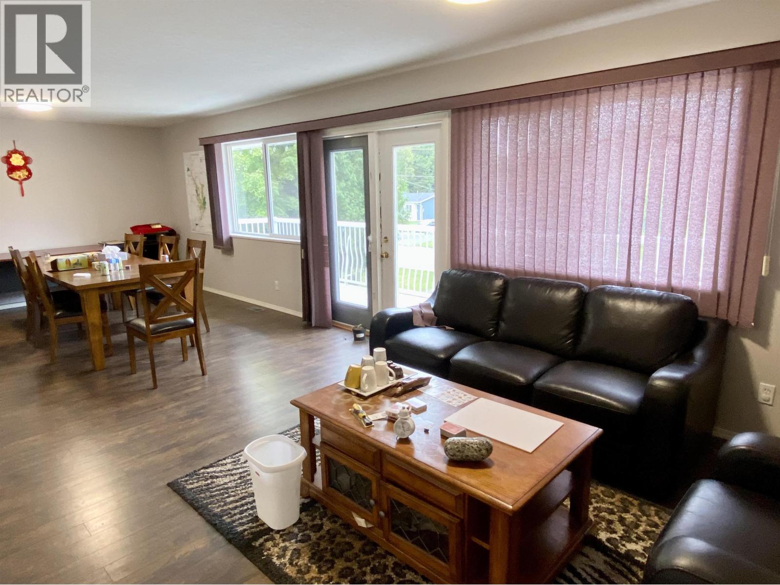 4839 MILLS AVENUE, Terrace