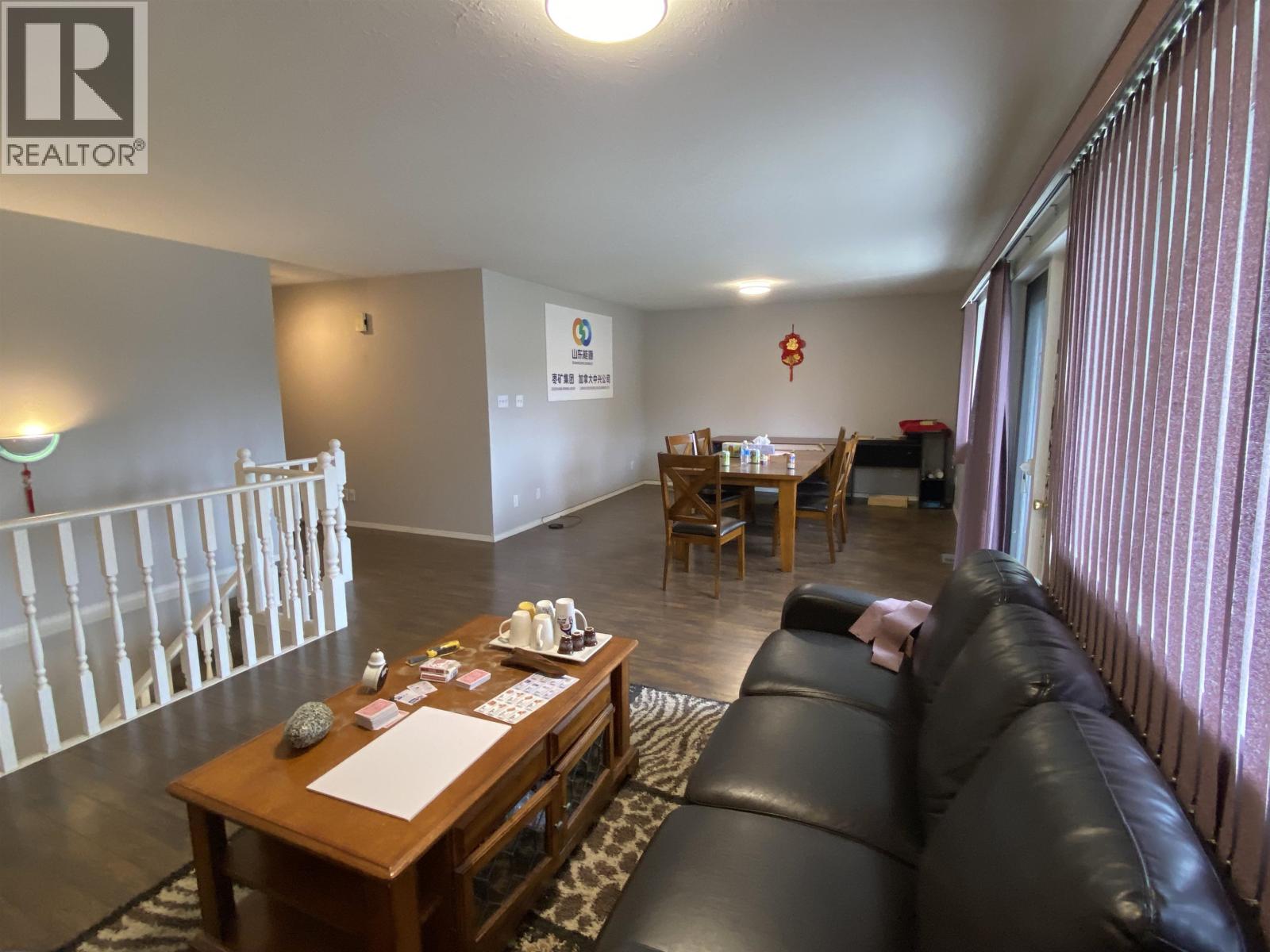 4839 MILLS AVENUE, Terrace