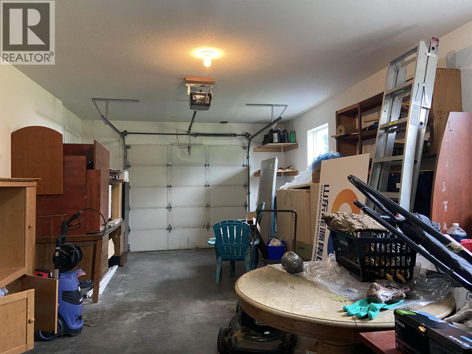 4839 MILLS AVENUE - 28