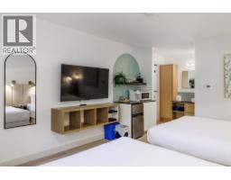 4201 Skaha Lake Road, Penticton, BC V2A0K4 Photo 29