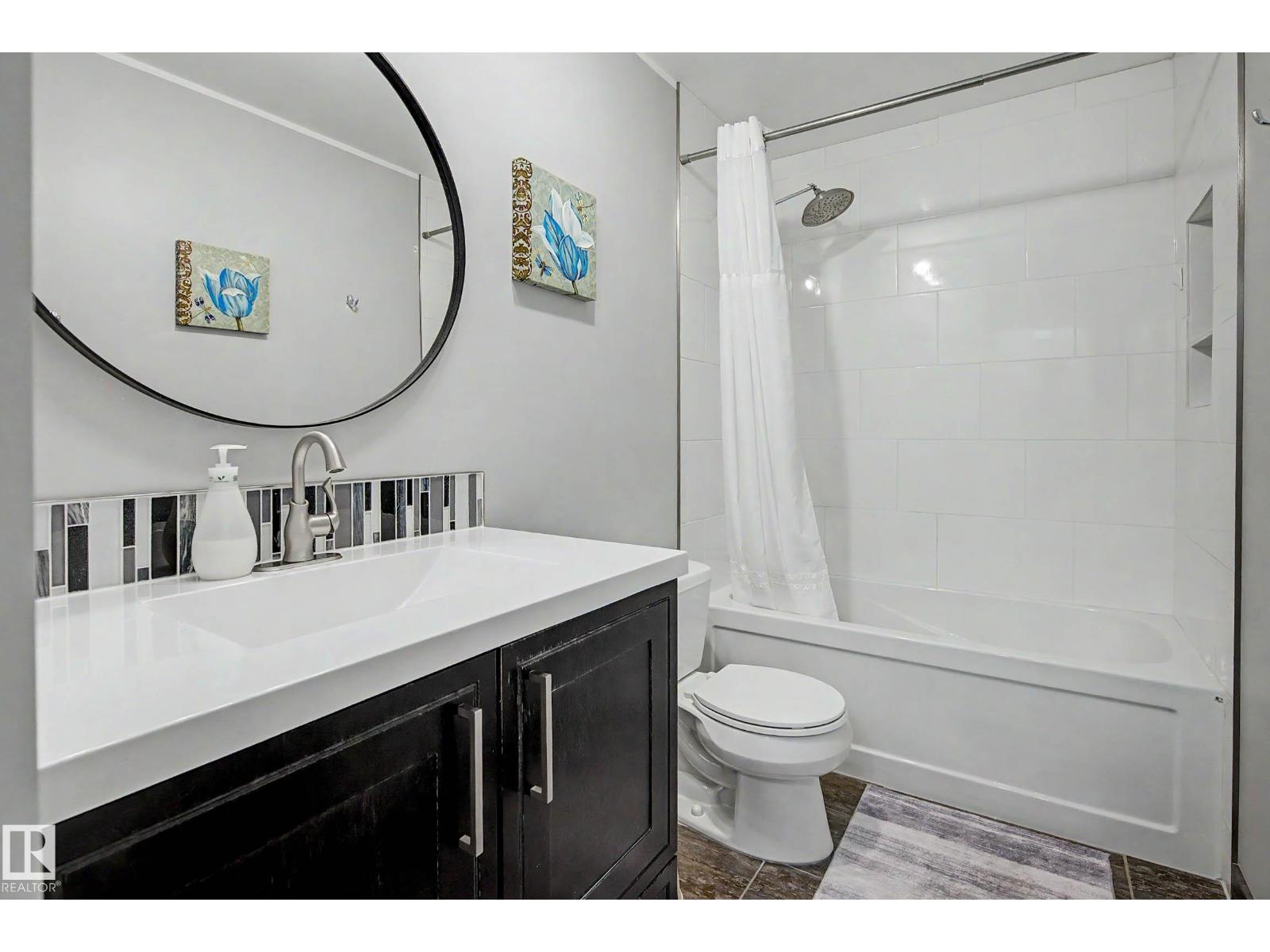 21 MALIGNE DR - 31