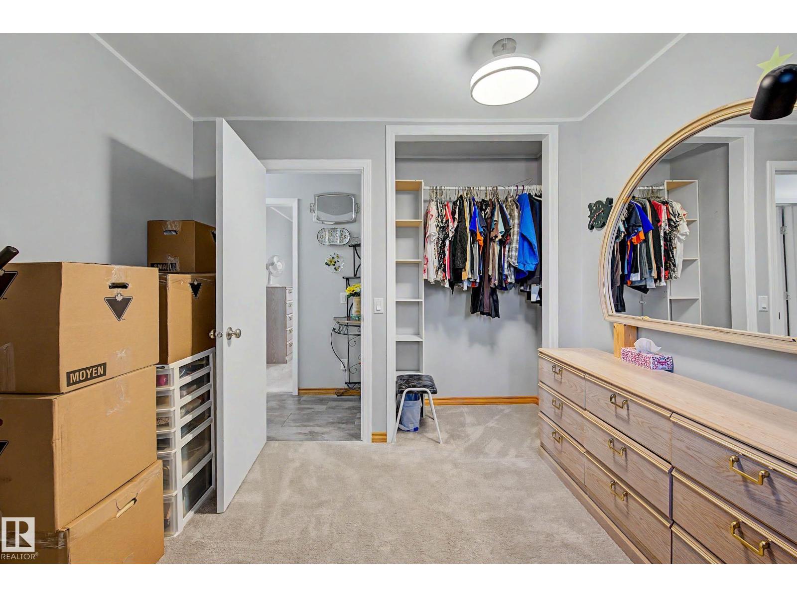 21 MALIGNE DR - 29
