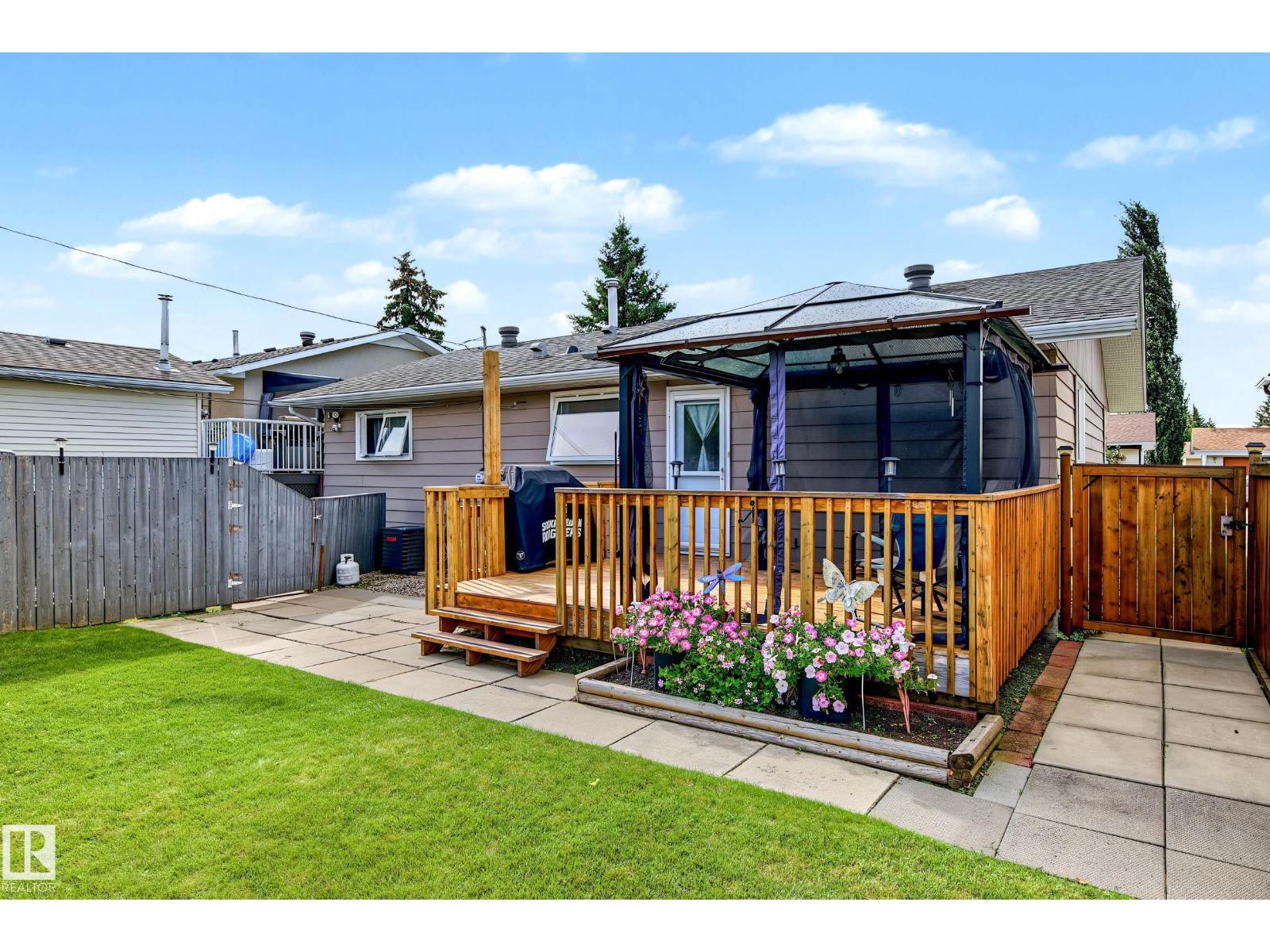 21 MALIGNE DR - 52