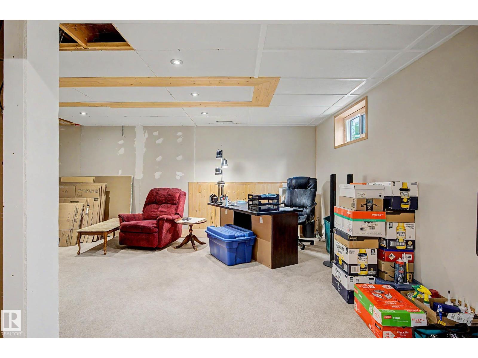 21 MALIGNE DR - 33