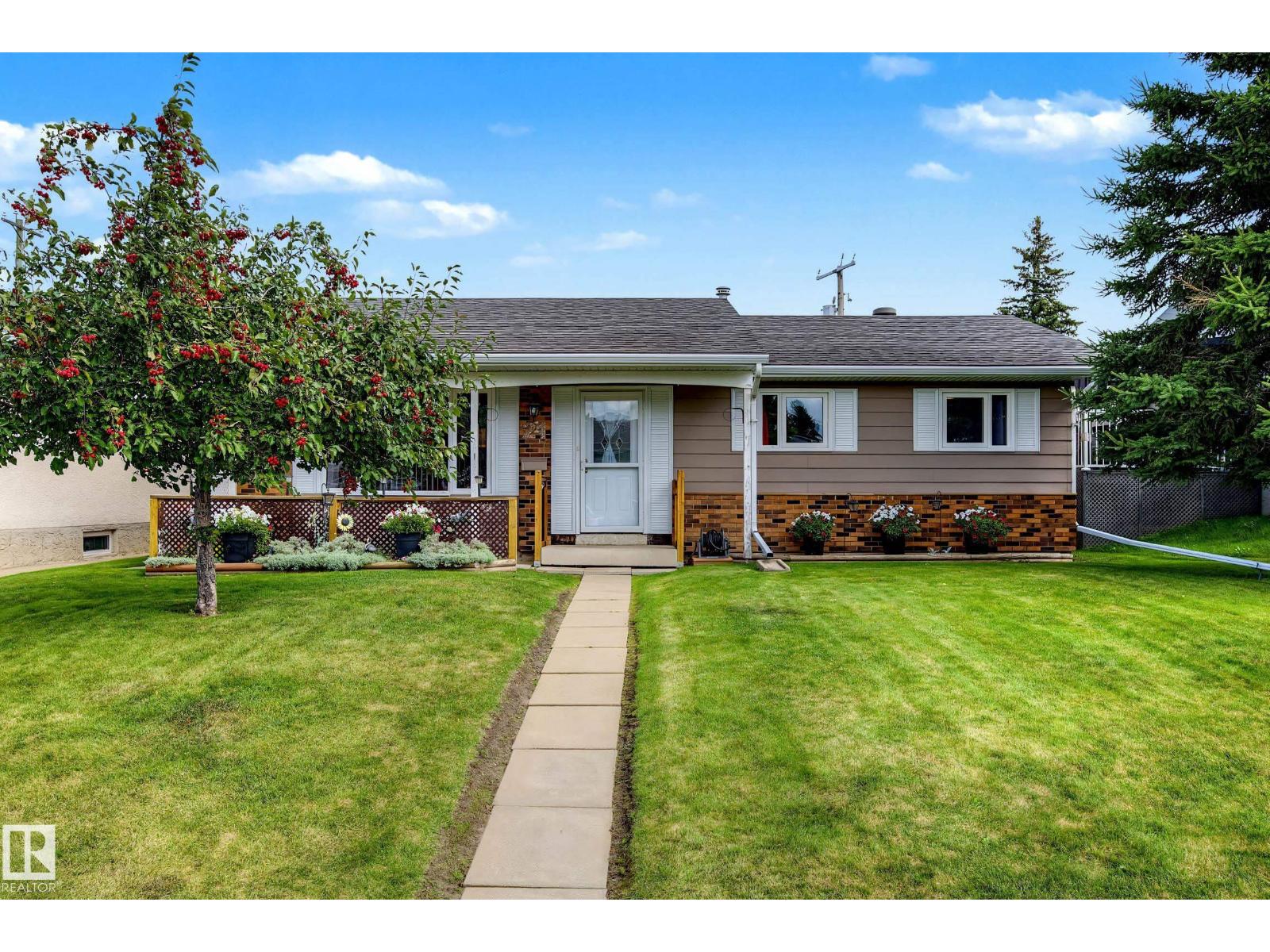 21 MALIGNE DR - 1