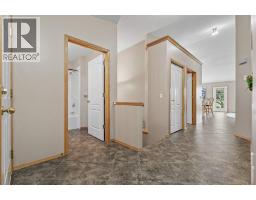 Primary Bedroom - 127 Whispering Way, Vulcan, AB T0L2B0 Photo 8
