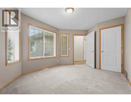 Family room - 127 Whispering Way, Vulcan, AB T0L2B0 Photo 10