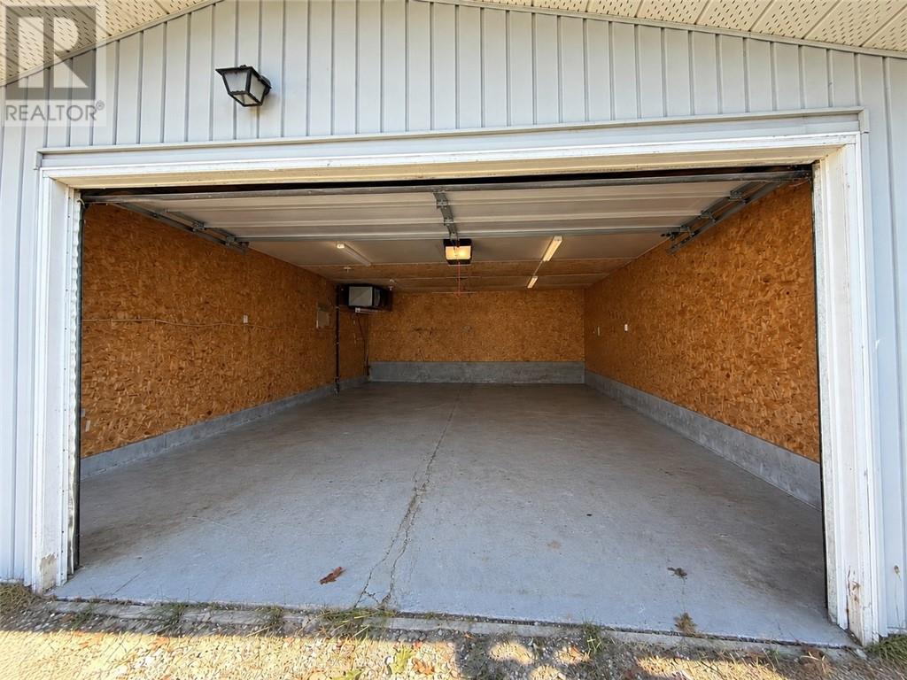 976 Bancroft Drive, Greater Sudbury — photo 3