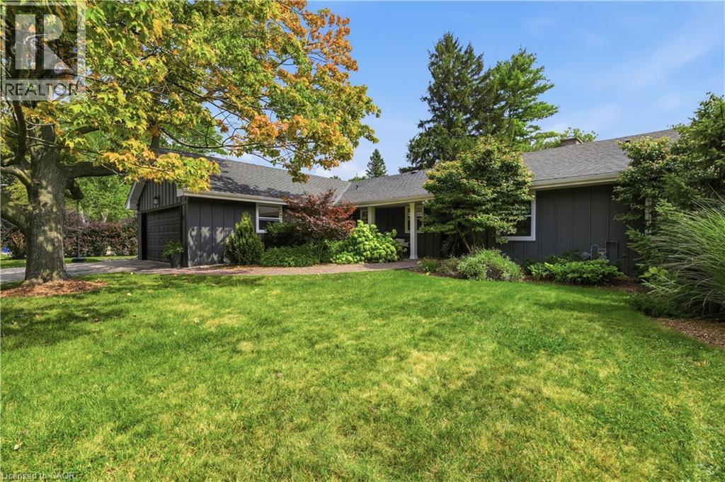 54 MAYFAIR Avenue, Dundas — photo 3