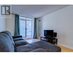 705 - 212 Eglinton Avenue, Toronto, ON M4P0A3 Photo 10