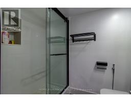 705 - 212 Eglinton Avenue, Toronto, ON M4P0A3 Photo 13