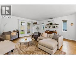 161 Morewood Crescent, photo 12