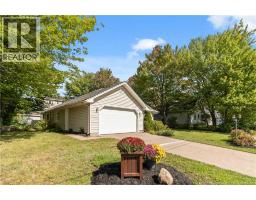 161 Morewood Crescent, photo 4