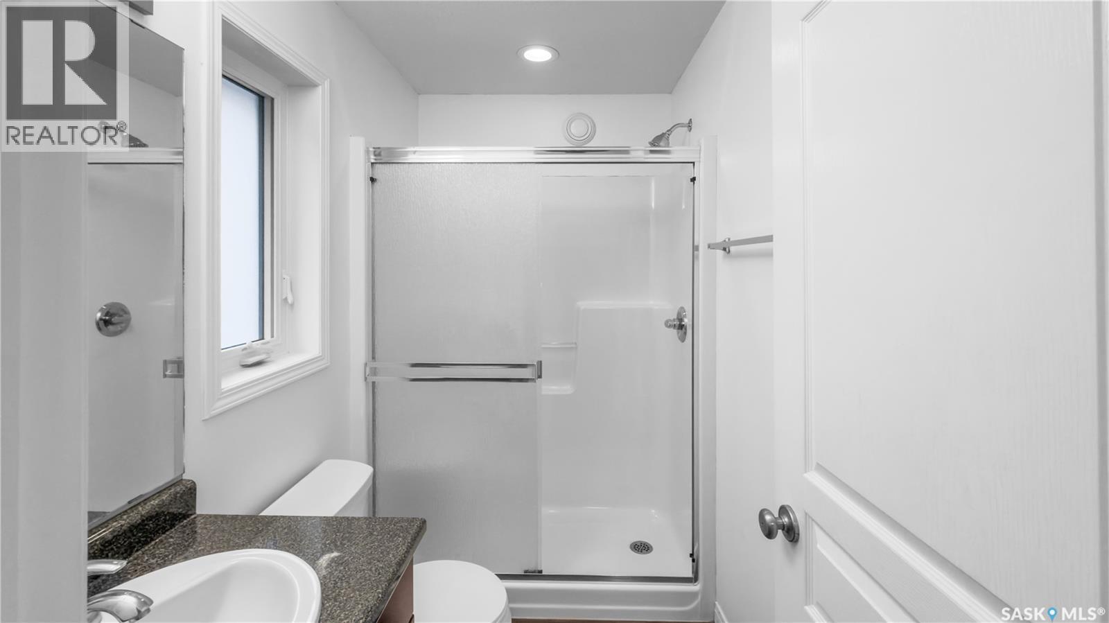 110 Henick CRESCENT - 27