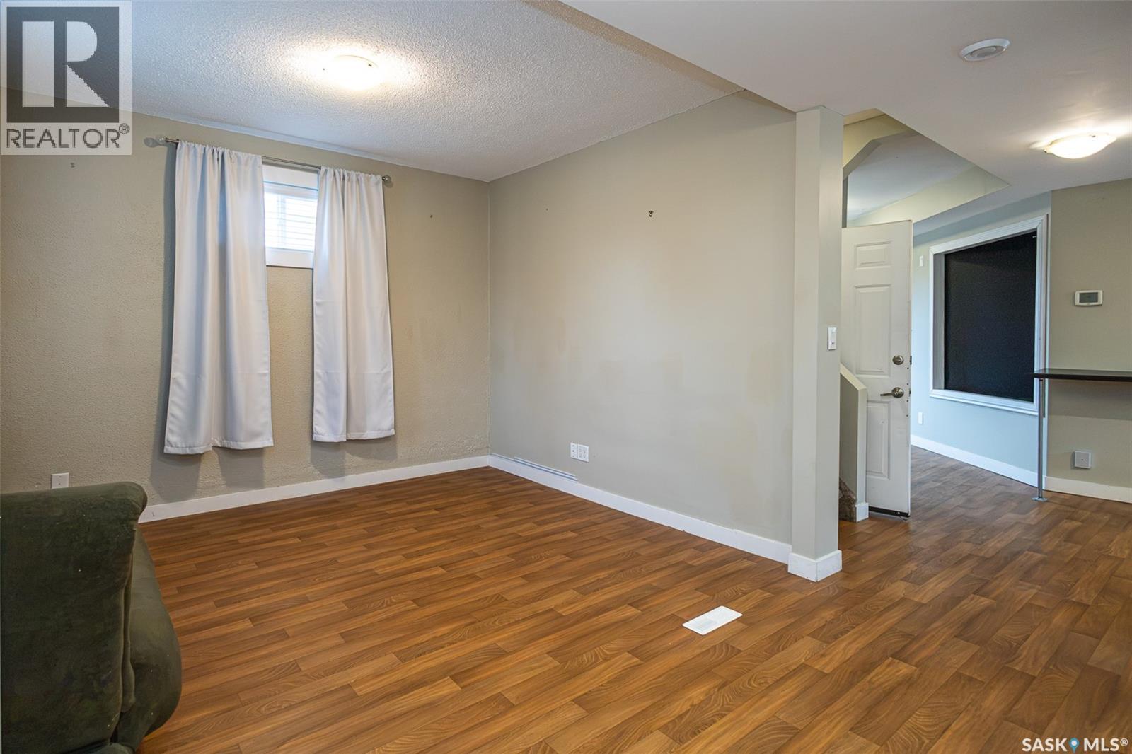 1209 Cumberland AVENUE S, Saskatoon — photo 2