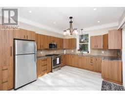 Kitchen - 18 Clifton Street, Kawartha Lakes, ON K0M1N0 Photo 9