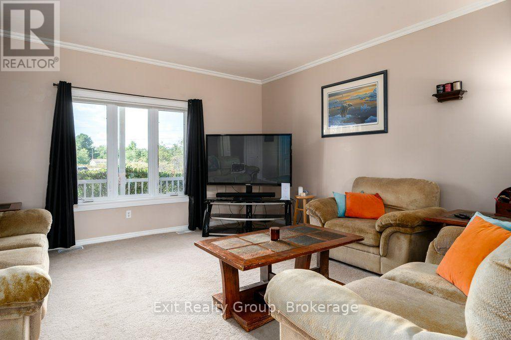10435 HIGHWAY 41 - 16