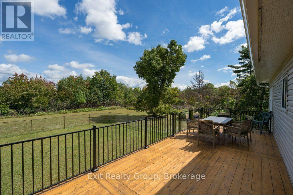 10435 Highway 41, Addington Highlands, ON photo 43