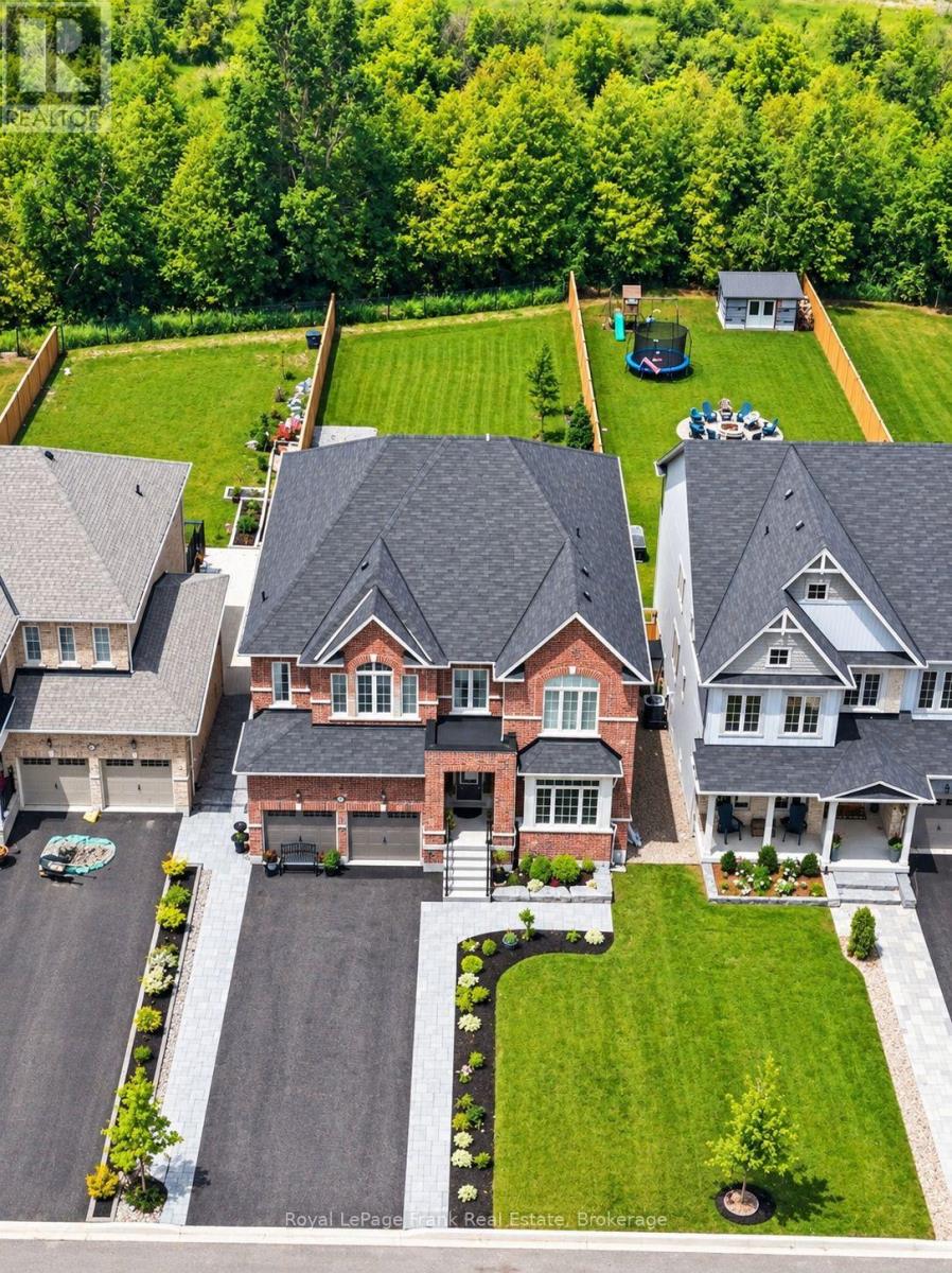 60 HENNESSEY CRESCENT, Kawartha Lakes (Lindsay)