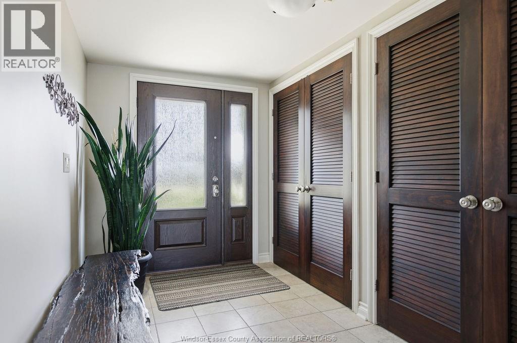 431 CHARRON BEACH, Lakeshore — photo 8
