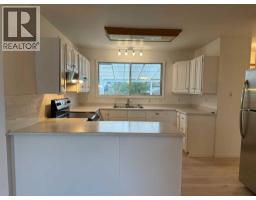 Kitchen - 9 Heather Court, Irvine, AB T0J1V0 Photo 6