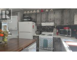 24749 Park Street, Strathroy Caradoc, ON N7G1P4 Photo 11