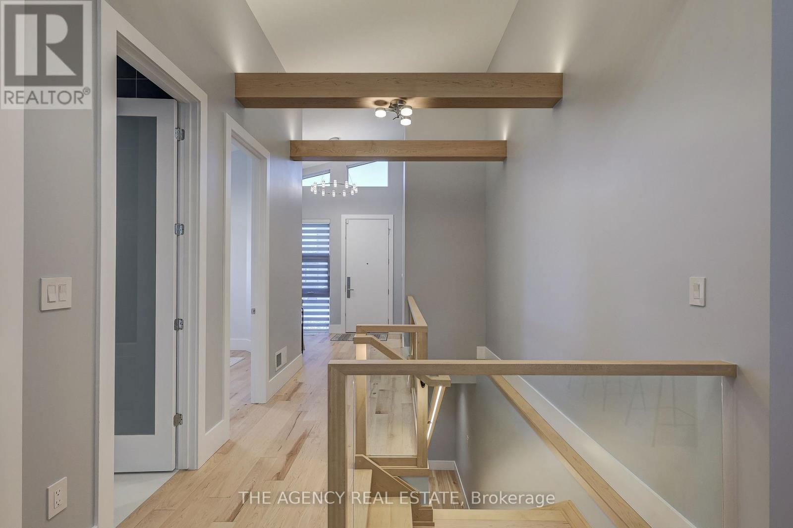 4228 FALLINGBROOK ROAD, London South (South V) — photo 8