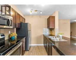 Primary Bedroom - 7202, 403 Mackenzie Way Sw, Airdrie, AB T4B3V7 Photo 9