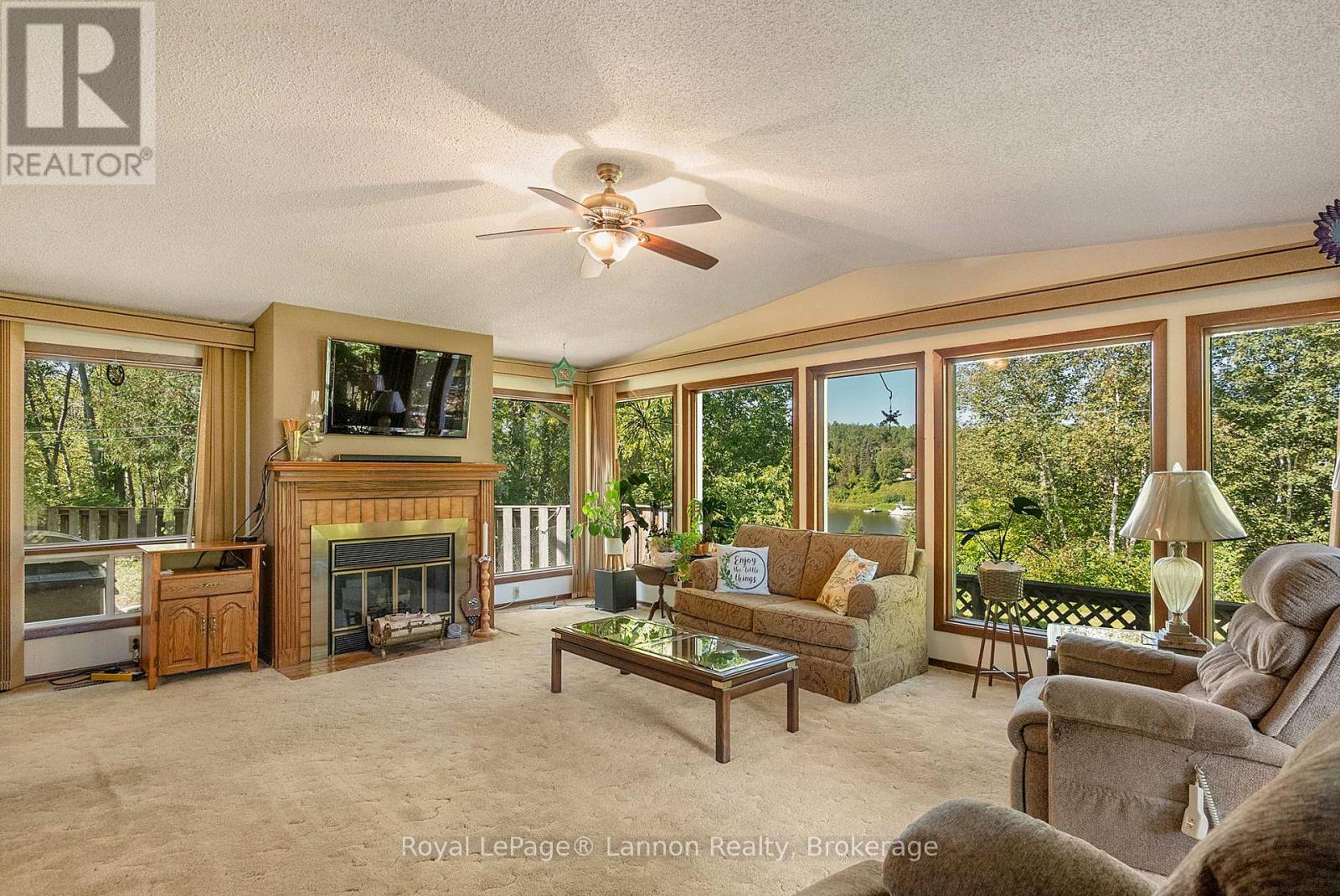 1319 VICTOR STREET - 6