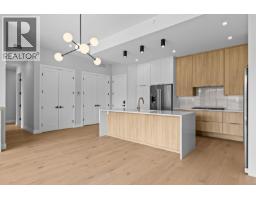 Primary Bedroom - 75 Predator Ridge Drive Unit# 604, Vernon, BC V1H1G4 Photo 6