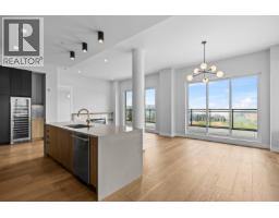 Living room - 75 Predator Ridge Drive Unit# 606, Vernon, BC V1H1G4 Photo 7