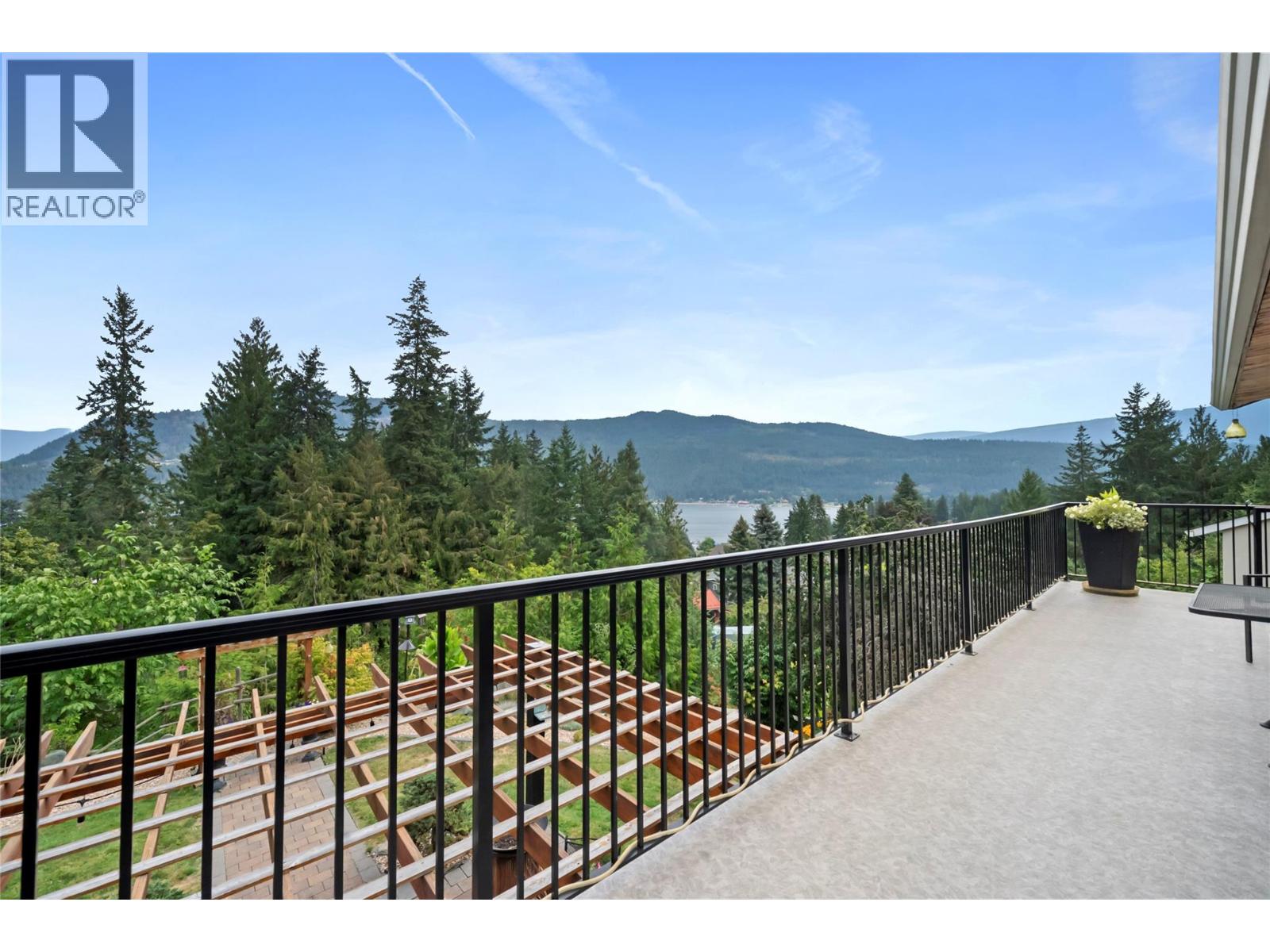 2880 Chalet Drive - Image 21
