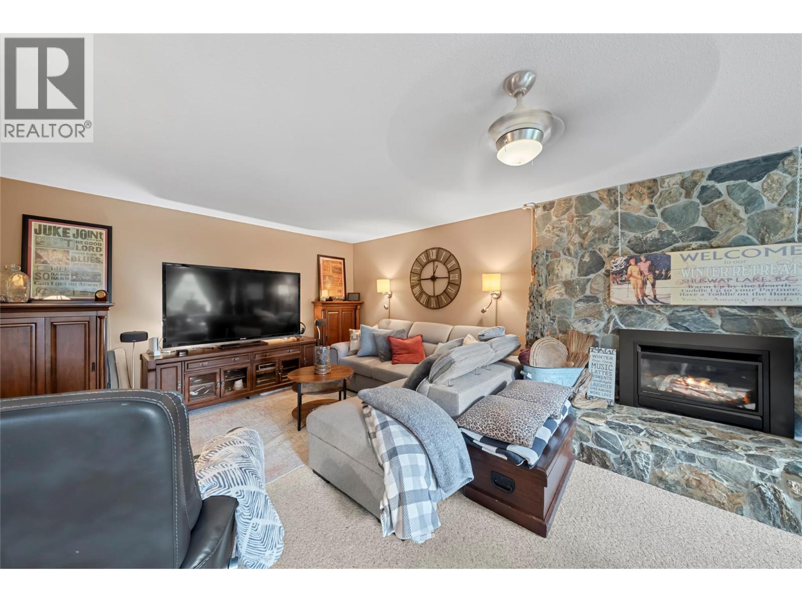 2880 Chalet Drive - 53