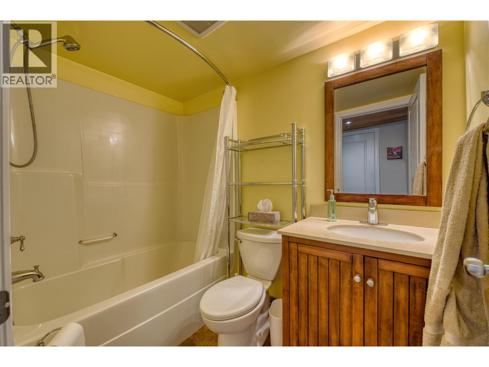 11130 Velda Road, Lake Country