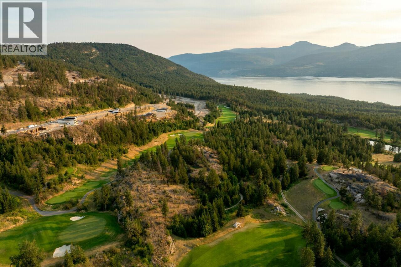  726 Outlook Point, Vernon