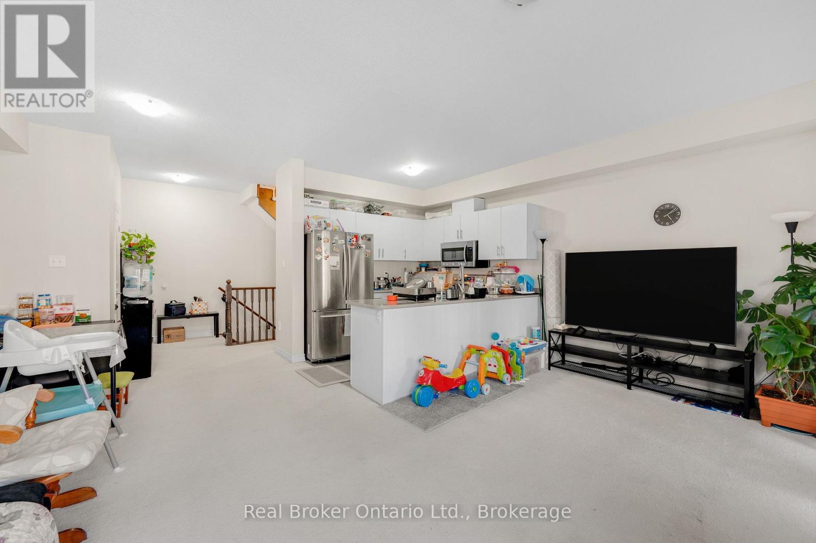 88 Decorso Drive — photo 10