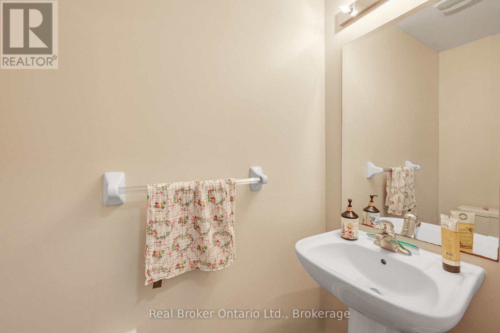 88 Decorso Drive — photo 16