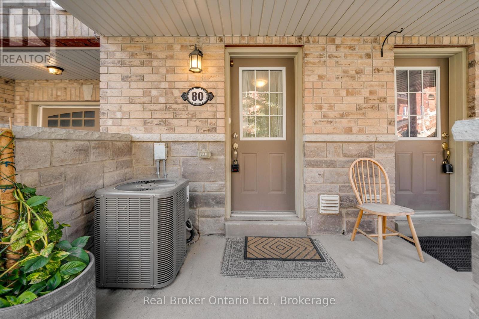 80 - 88 DECORSO DRIVE, Guelph (Kortright East) — photo 6