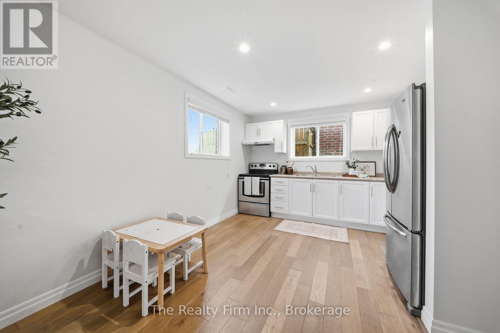 247 DIEPPE DRIVE - 30